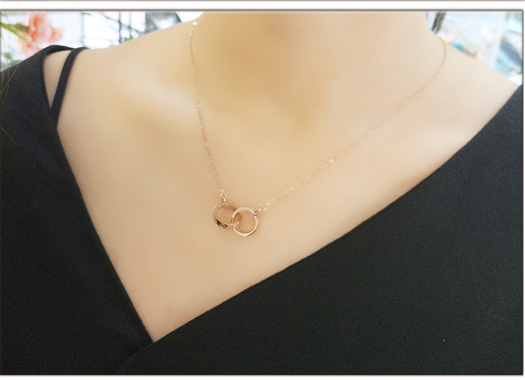 Japanese and Korean Style Ornament TikTok Same Style Internet Celebrity Four-Leaf Clover Pendant Titanium Steel Necklace Female Swan Clavicle Chain Letter Necklace