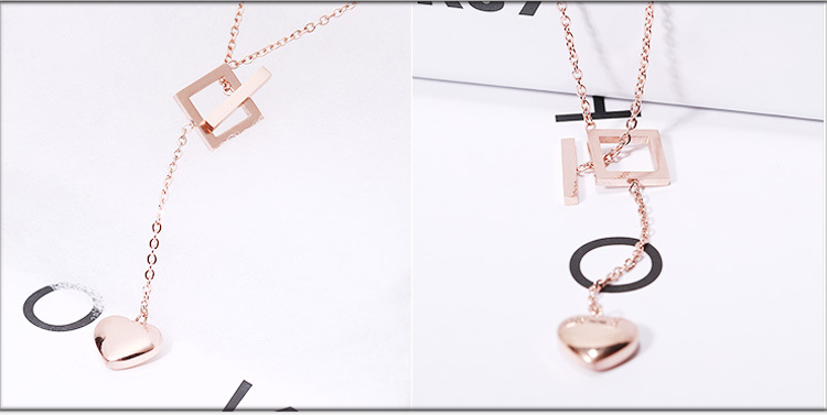 Japanese and Korean Style Ornament TikTok Same Style Internet Celebrity Four-Leaf Clover Pendant Titanium Steel Necklace Female Swan Clavicle Chain Letter Necklace