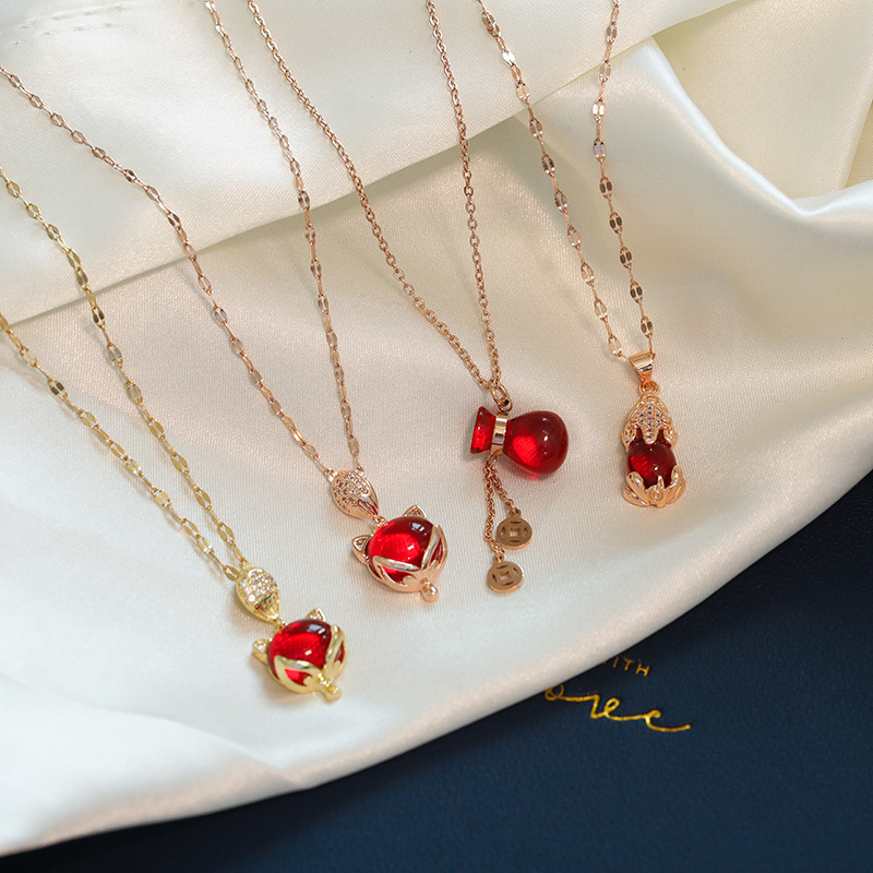Luxury Simple 18K Rose Gold Titanium Steel Necklace Female Clavicle Chain Non-Fading Swan Clover Ornament