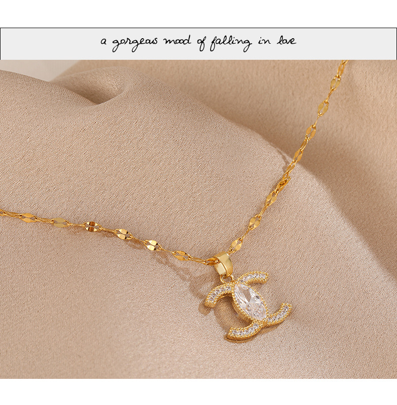  Swan Necklace Internet Celebrity Ins Socialite Style Rose Gold Titanium Steel Pendant Best-Seller on Douyin