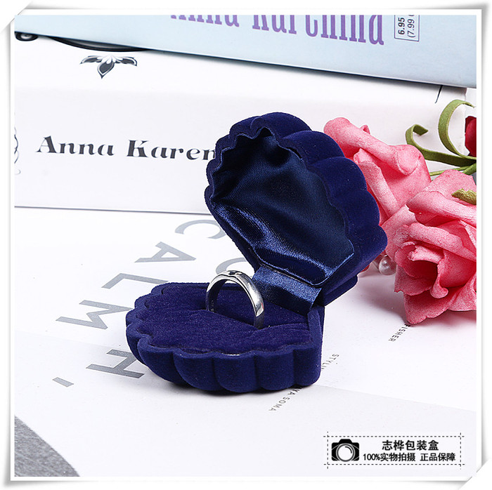 Flat shell shape high - grade fine flocking cloth jewelry ring box