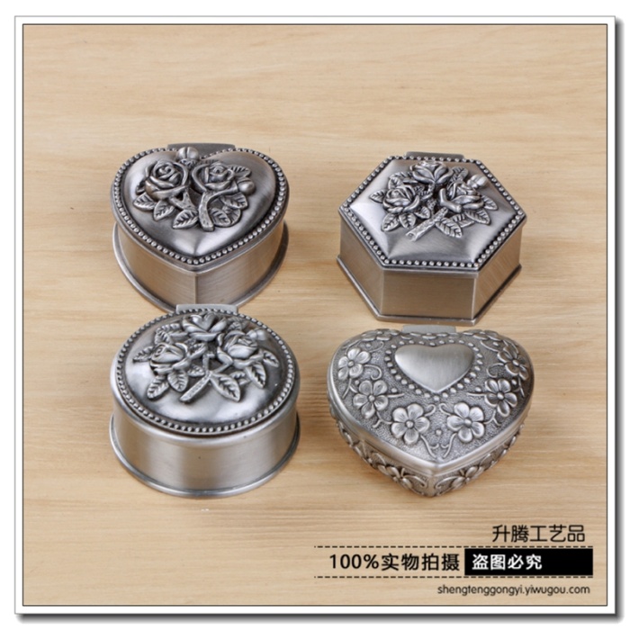Carved Vintage Metal Ring Box Heart-Shaped round Hexagon Makeup Bag Carved Vintage Metal Ring Box Heart-Shaped round Hexagon Makeup Bag