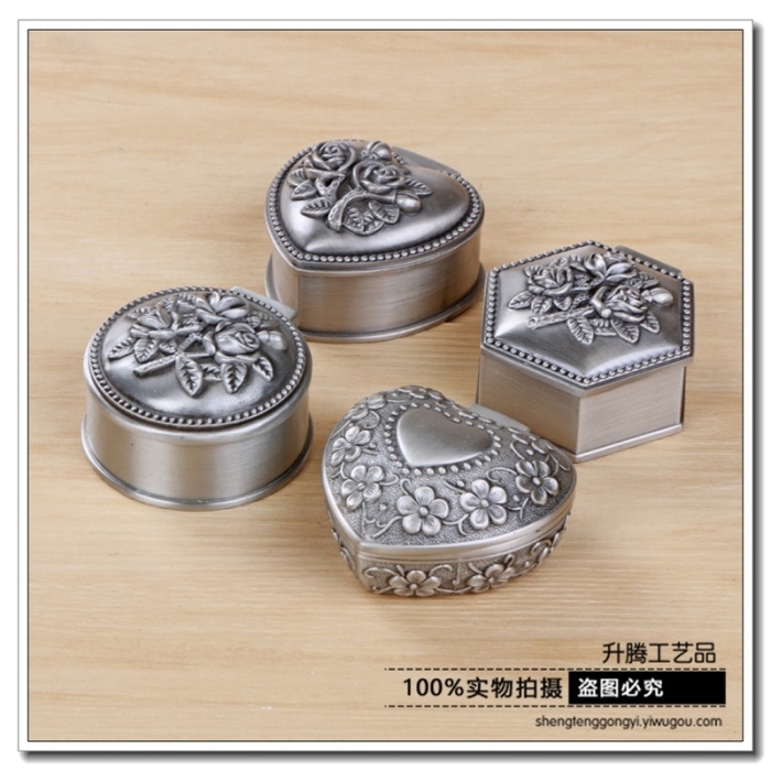 Carved Vintage Metal Ring Box Heart-Shaped round Hexagon Makeup Bag Carved Vintage Metal Ring Box Heart-Shaped round Hexagon Makeup Bag