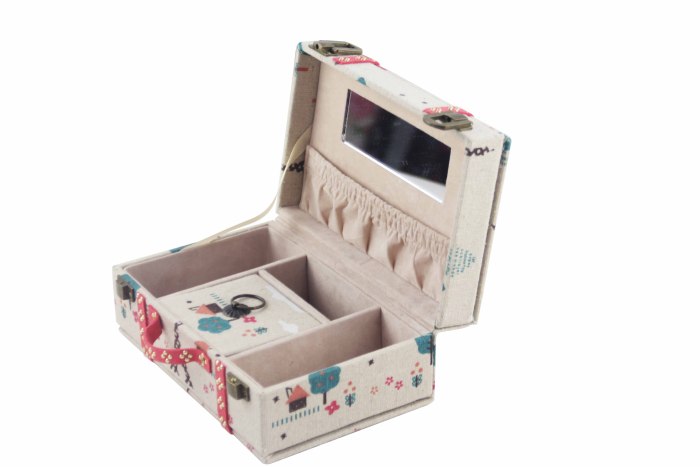 Flax English Monogrammed Ring Box Pendant Bracelet box jewelry box jewelry box linen cloth Flax English Monogrammed Ring Box Pendant Bracelet box jewelry box jewelry box linen cloth