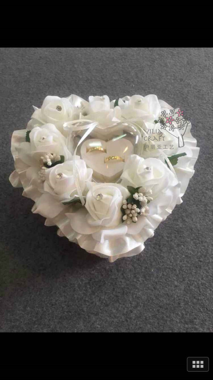 The new ring is a jewelry box for wedding flower girl bridesmaid to exchange the ring box manufacturer direct sale. The new ring is a jewelry box for wedding flower girl bridesmaid to exchange the ring box manufacturer direct sale.