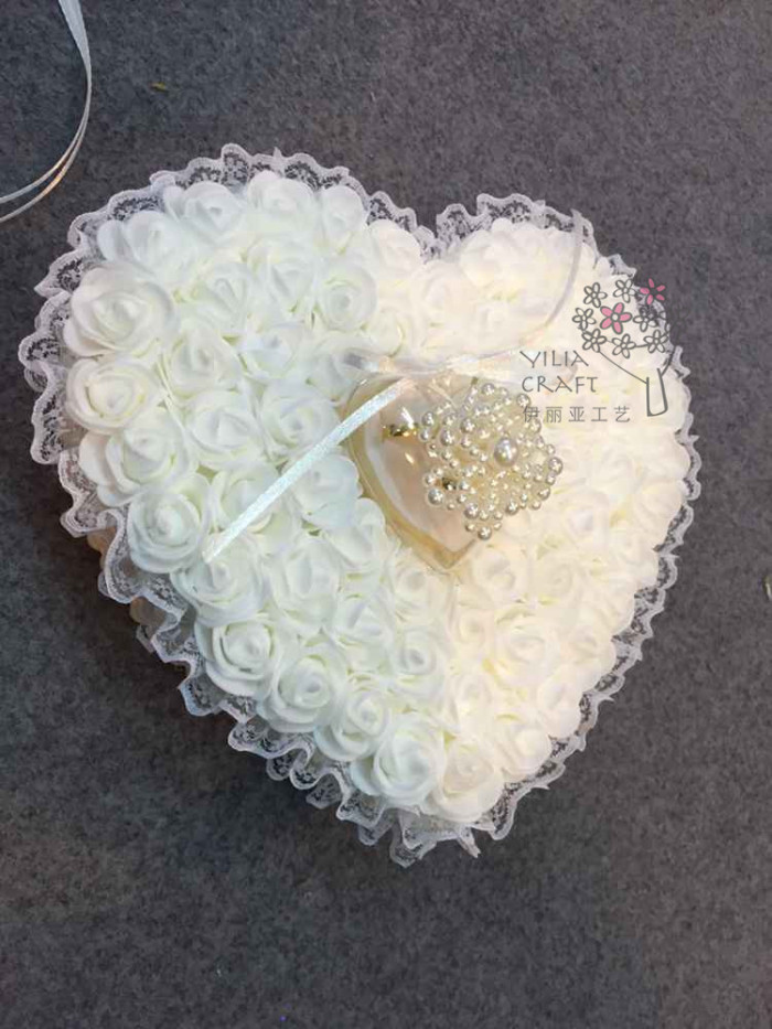 The new ring is a jewelry box for wedding flower girl bridesmaid to exchange the ring box manufacturer direct sale. The new ring is a jewelry box for wedding flower girl bridesmaid to exchange the ring box manufacturer direct sale.