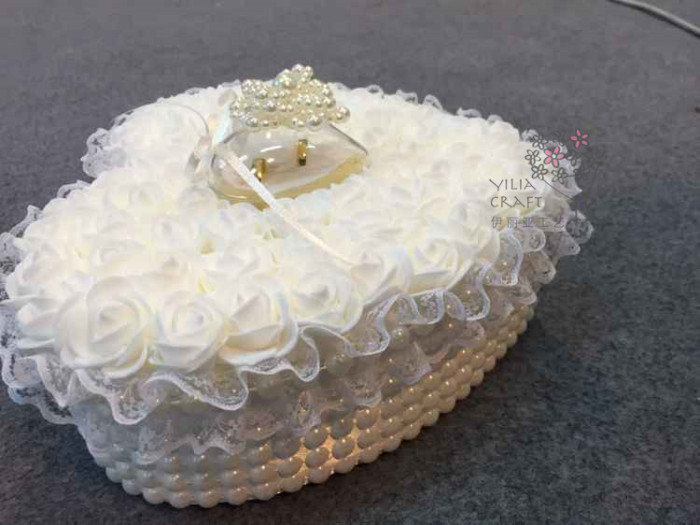 The new ring is a jewelry box for wedding flower girl bridesmaid to exchange the ring box manufacturer direct sale. The new ring is a jewelry box for wedding flower girl bridesmaid to exchange the ring box manufacturer direct sale.