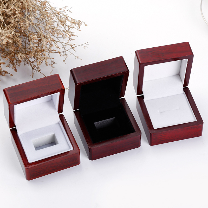 Factory Direct Sales Spot Supply Spray Paint Window Wooden Box Hot Sale Ring Box Porous Wooden Box Jewelry Packaging Jewelry Box