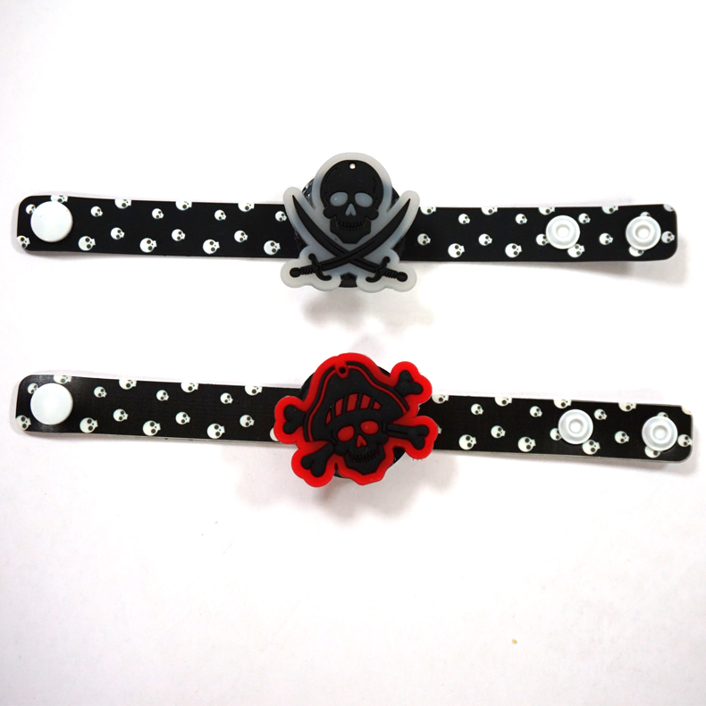 Hot Sale Christmas Halloween Luminous Bracelet PVC with Light Bracelet