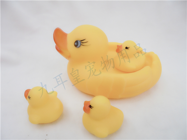 Pet rugby vocal toy dogs chew toys.