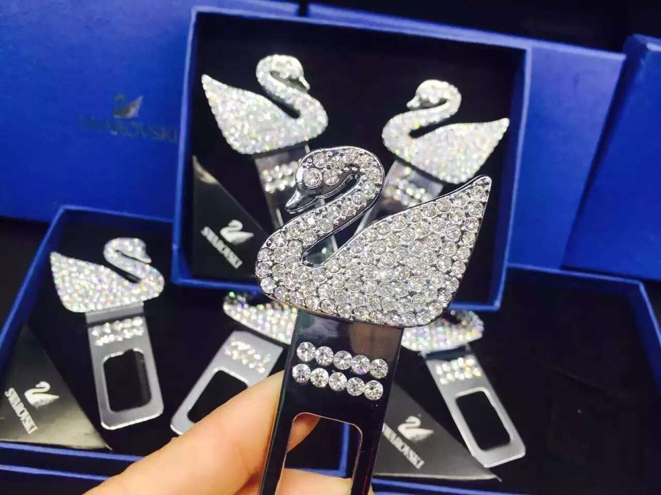 Automobile safety buckle on mute swan high quality diamond