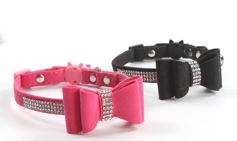 Gold Bow Tie Rhinestone a Crystal Microfiber Korean Velvet Soft and Comfortable Cat Collar Safety Buckle Collar Cat Belt Popular Collar