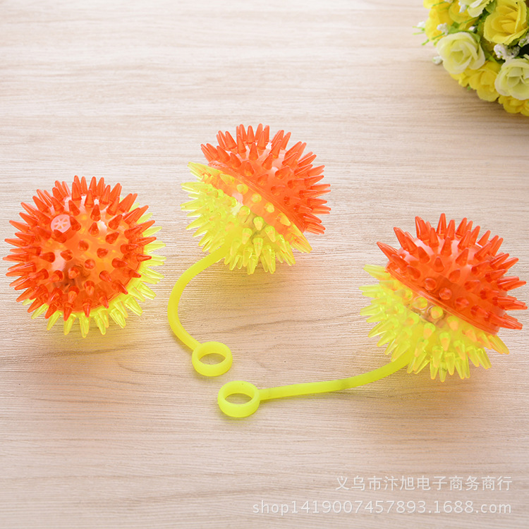 6.5cm Barbed Scream Massage Ball Whistle Scream Acanthosphere Flash Vent Jumping Ball Night Market Stall Direct Supply