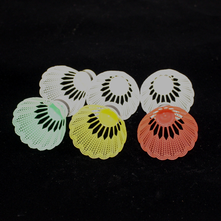 6 OPP bag color plastic foam head badminton factory direct sale wholesale 6 OPP bag color plastic foam head badminton factory direct sale wholesale