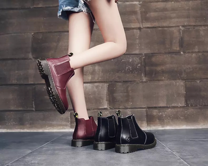 Autumn and winter Martin boots high help shoe boots woman worker outfit shoe big head shoe war Wolf