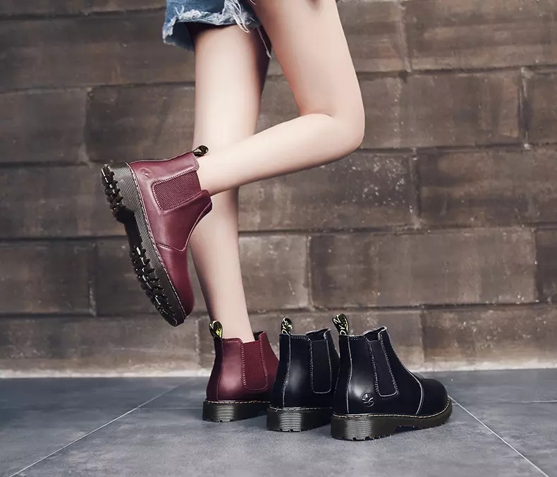 Autumn and winter Martin boots high help shoe boots woman worker outfit shoe big head shoe war Wolf