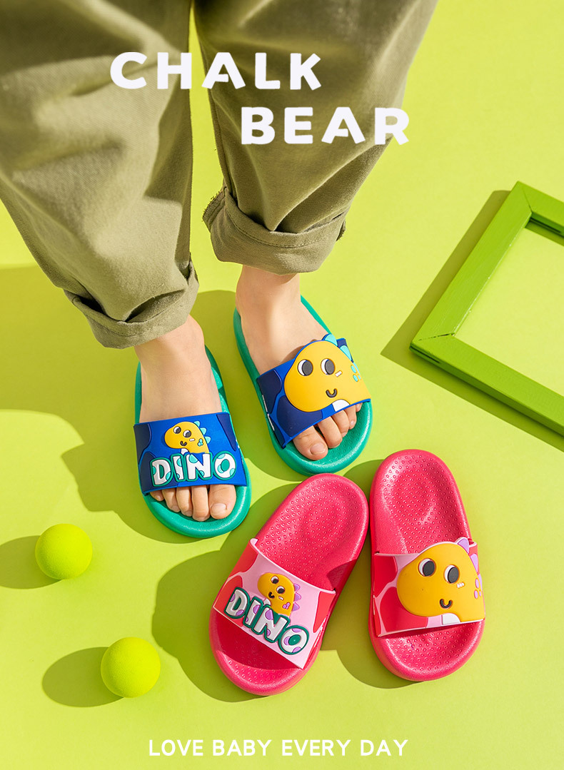Children's Slippers Summer 2021 Chalk Bear New Cute Cartoon Dinosaur Parent-Child Boys and Girls Children's Sandals Wholesale Children's Slippers Summer 2021 Chalk Bear New Cute Cartoon Dinosaur Parent-Child Boys and Girls Children's Sandals Wholesale