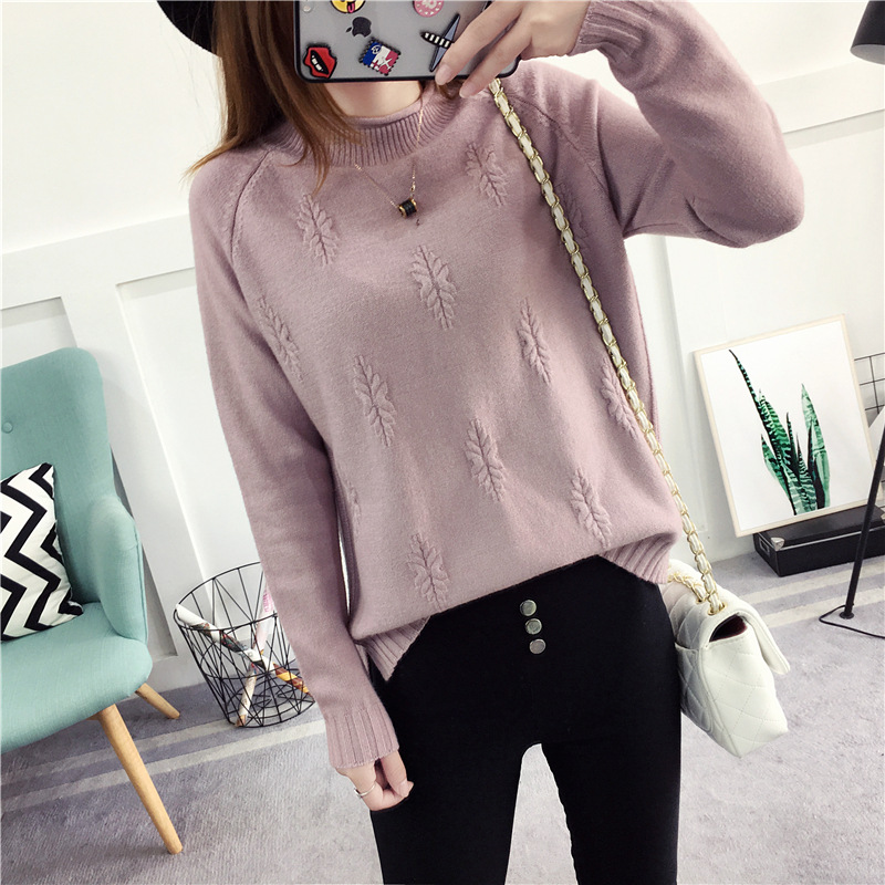Rolled edge half turtleneck sweater female pullover of autumn winter version of cuff loose short version of the bottom split sweater Rolled edge half turtleneck sweater female pullover of autumn winter version of cuff loose short version of the bottom split sweater