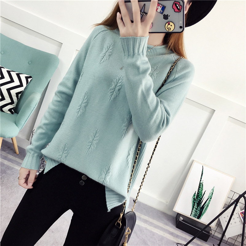 Rolled edge half turtleneck sweater female pullover of autumn winter version of cuff loose short version of the bottom split sweater Rolled edge half turtleneck sweater female pullover of autumn winter version of cuff loose short version of the bottom split sweater