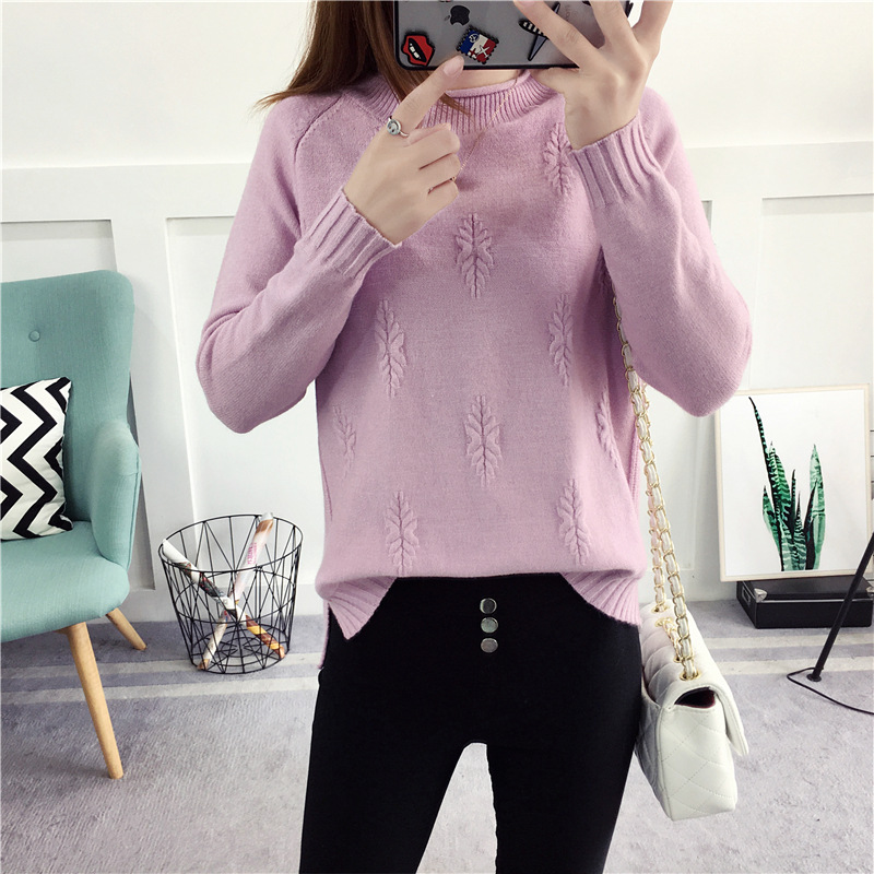 Rolled edge half turtleneck sweater female pullover of autumn winter version of cuff loose short version of the bottom split sweater Rolled edge half turtleneck sweater female pullover of autumn winter version of cuff loose short version of the bottom split sweater