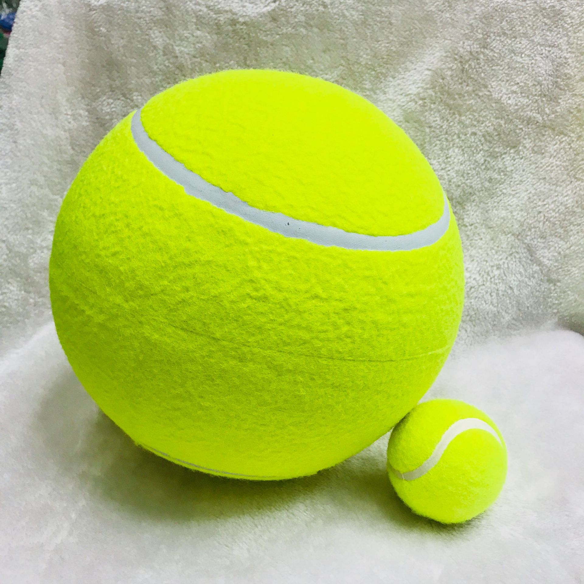 Factory Direct Sales Inflatable Signature 9.5-Inch Tennis 24cm Large Tennis Pet Advertising Logo Customization Factory Direct Sales Inflatable Signature 9.5-Inch Tennis 24cm Large Tennis Pet Advertising Logo Customization