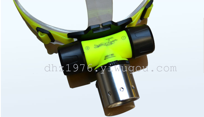 Head lamp, wearing a diving shot from strong light lamp light hunting lamp 10W charging T6 fishing lithium-ion 18650 Head lamp, wearing a diving shot from strong light lamp light hunting lamp 10W charging T6 fishing lithium-ion 18650