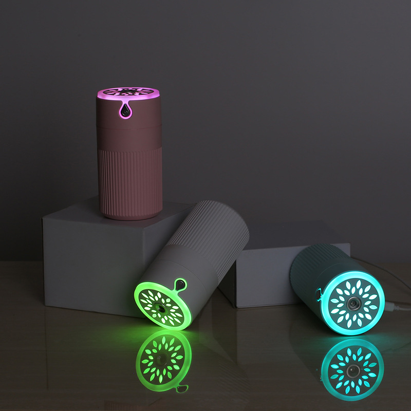 2021 New Cool Leaf Humidifier Atomization Disinfectant Charging Car Humidifier 420ml Large Capacity Customizable