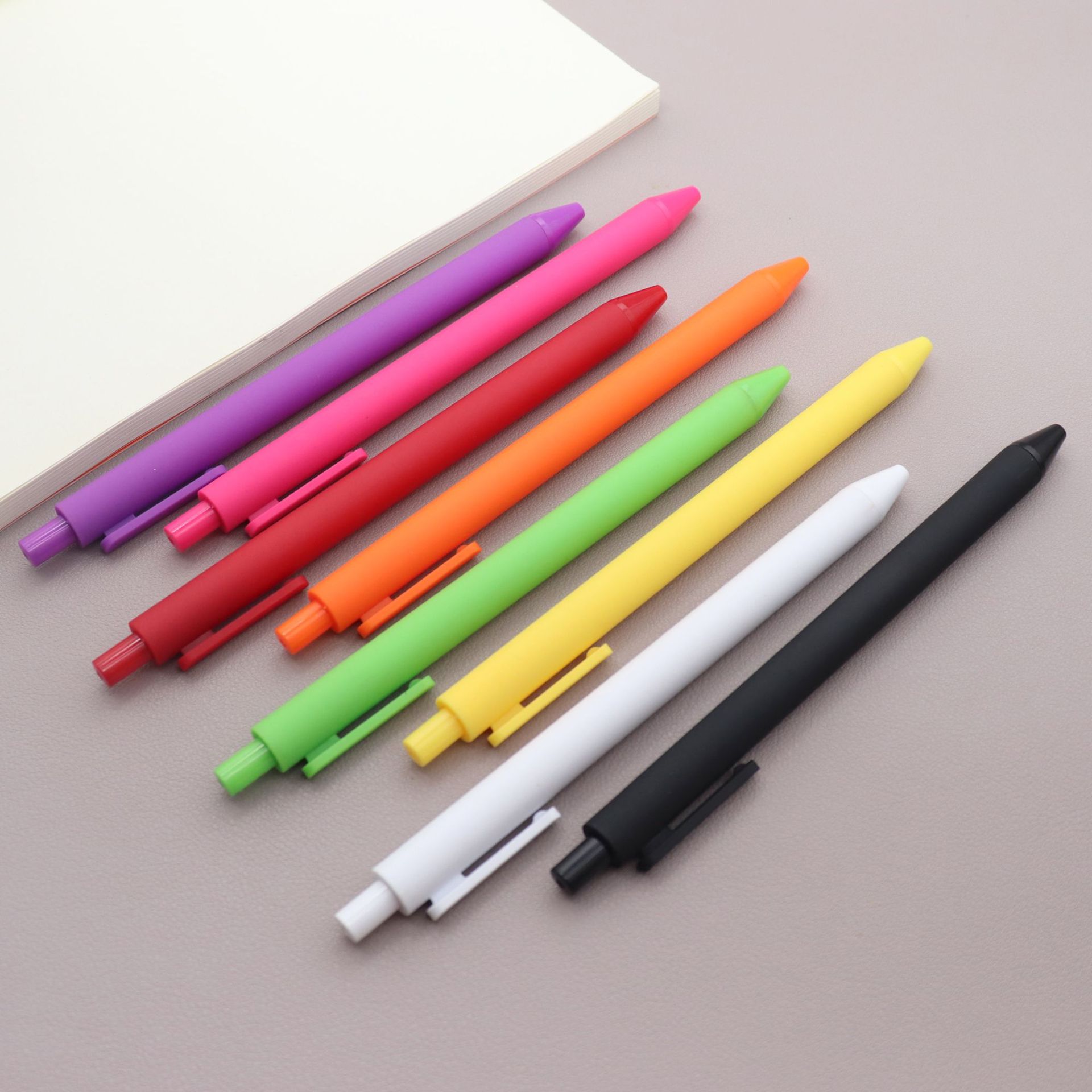 Factory Customized Advertising Marker Gift Customized Logo Plastic Press Gel Pen Colorful Candy Color Pen