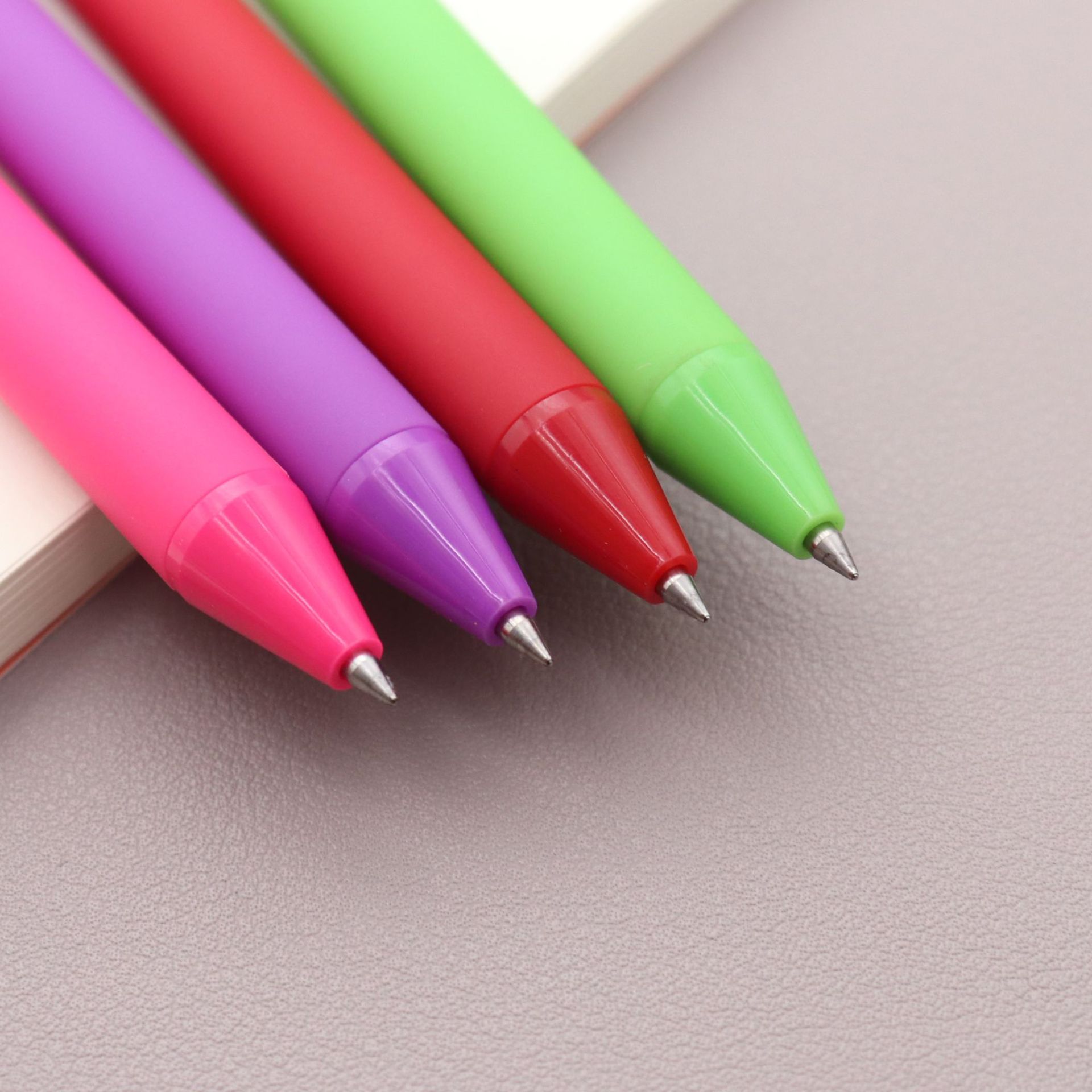 Factory Customized Advertising Marker Gift Customized Logo Plastic Press Gel Pen Colorful Candy Color Pen Factory Customized Advertising Marker Gift Customized Logo Plastic Press Gel Pen Colorful Candy Color Pen