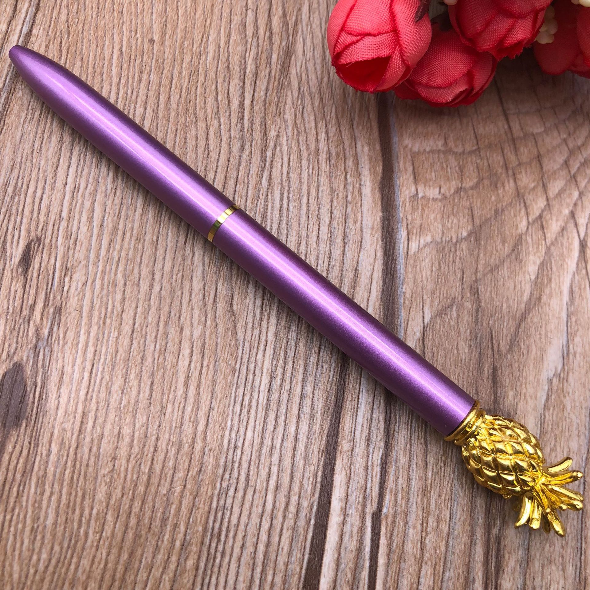 Cross-Border Supply Factory Wholesale Pineapple Pen Metal Ball Point Pen Rotary Gift Advertising Marker Spot Customizable Logo Cross-Border Supply Factory Wholesale Pineapple Pen Metal Ball Point Pen Rotary Gift Advertising Marker Spot Customizable Logo