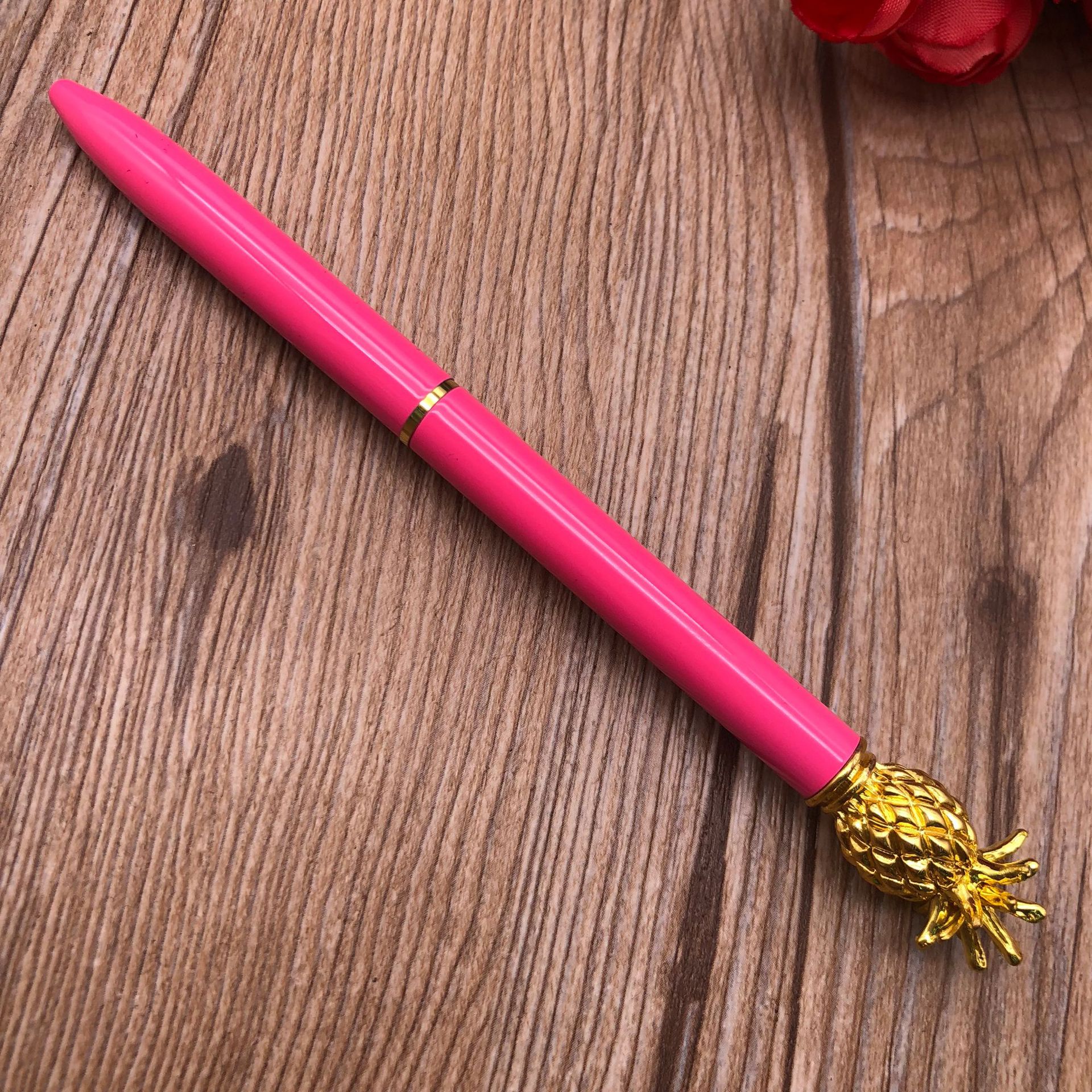 Cross-Border Supply Factory Wholesale Pineapple Pen Metal Ball Point Pen Rotary Gift Advertising Marker Spot Customizable Logo Cross-Border Supply Factory Wholesale Pineapple Pen Metal Ball Point Pen Rotary Gift Advertising Marker Spot Customizable Logo