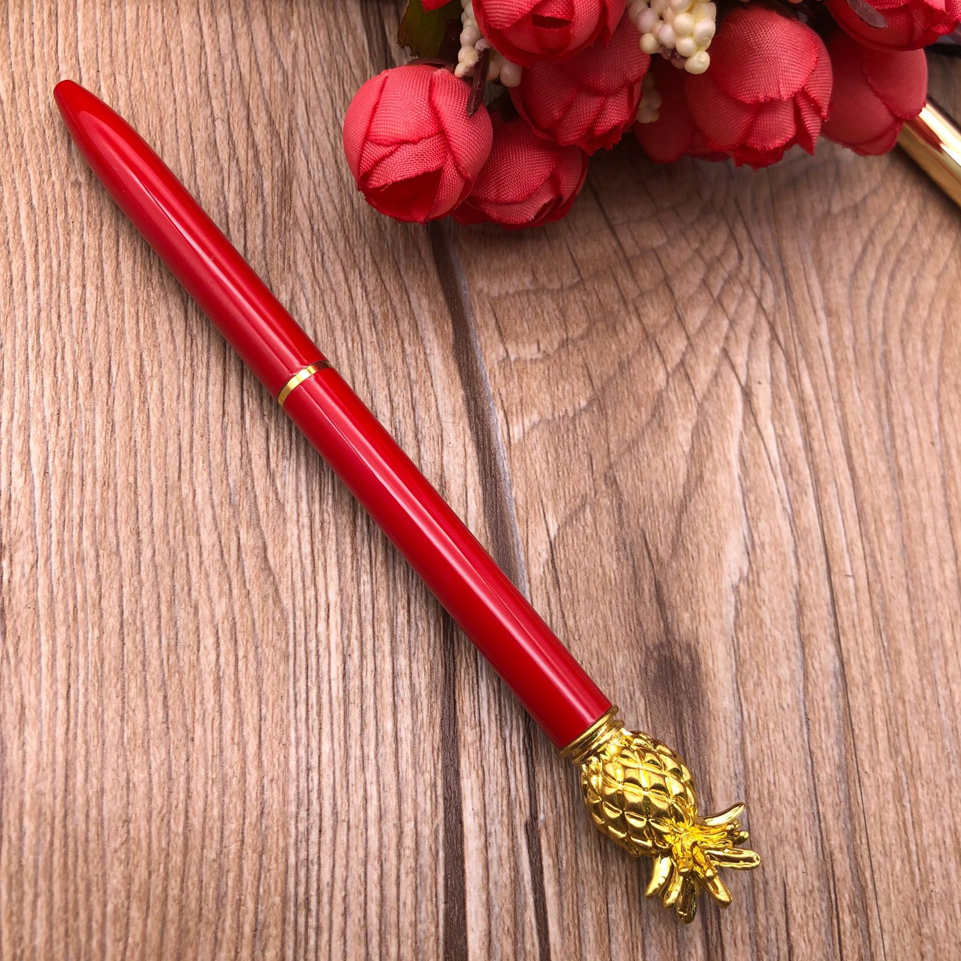 Cross-Border Supply Factory Wholesale Pineapple Pen Metal Ball Point Pen Rotary Gift Advertising Marker Spot Customizable Logo Cross-Border Supply Factory Wholesale Pineapple Pen Metal Ball Point Pen Rotary Gift Advertising Marker Spot Customizable Logo