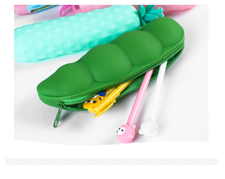 Silicone pencil bag fruit and vegetable simulation pencil bag banana green onion pen bag pea pineapple
