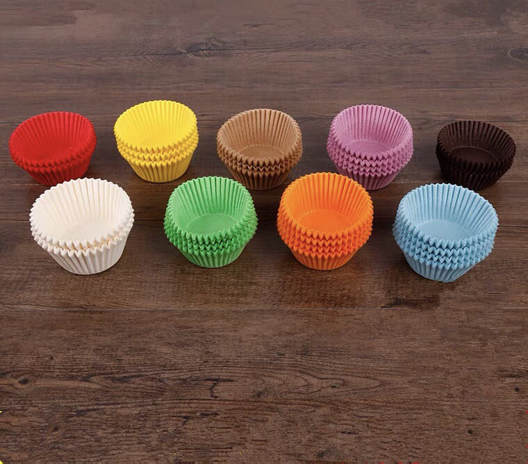 Factory Direct Sales Ordinary Imported Color Oil-Proof Baking Daifuku Cake Paper Tray Paper Cup 5cm Bottom White Red Blue Green Factory Direct Sales Ordinary Imported Color Oil-Proof Baking Daifuku Cake Paper Tray Paper Cup 5cm Bottom White Red Blue Green
