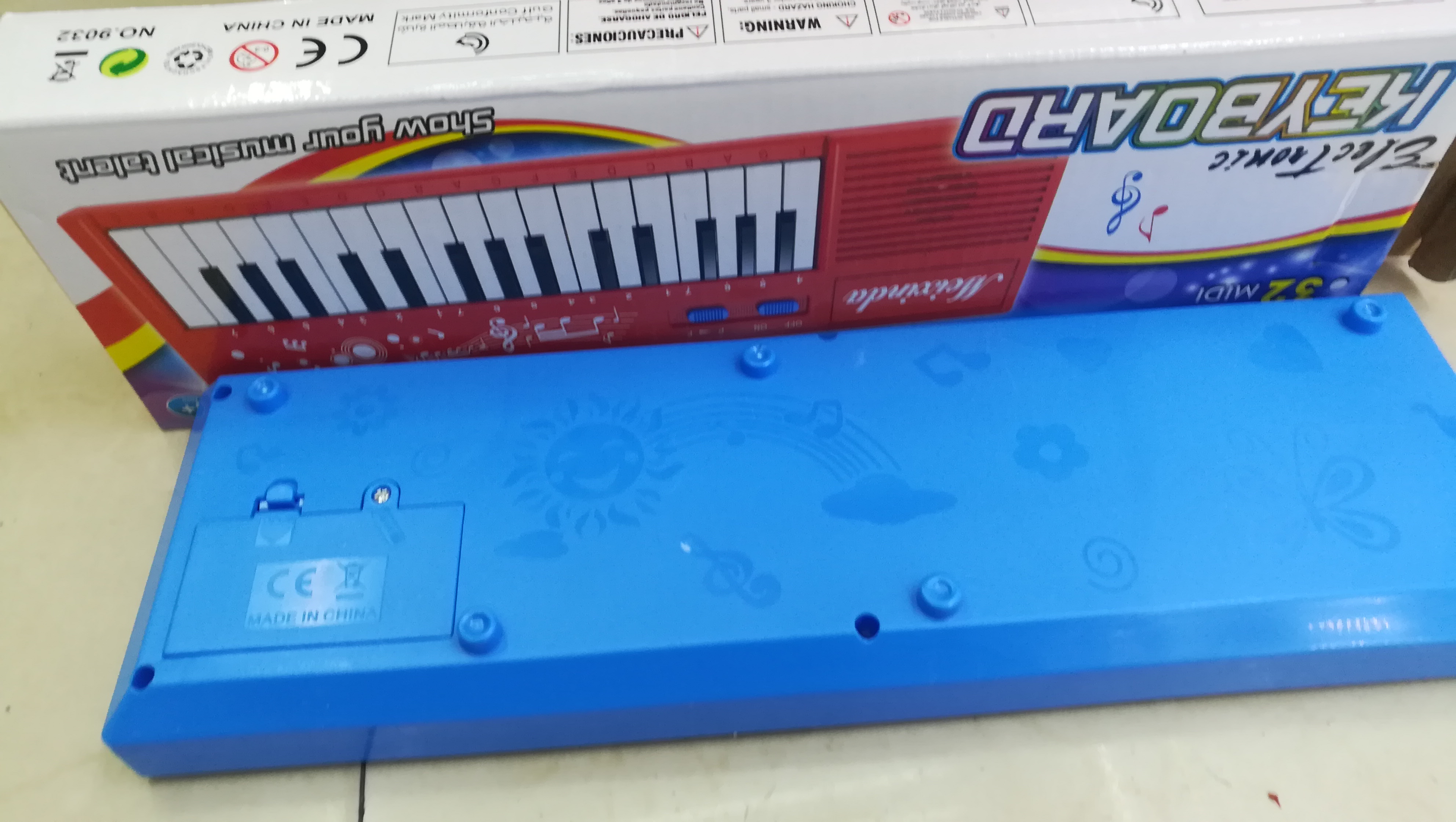 32 key multi-function music electronic keyboard with microphone English color box 5032 32 key multi-function music electronic keyboard with microphone English color box 5032