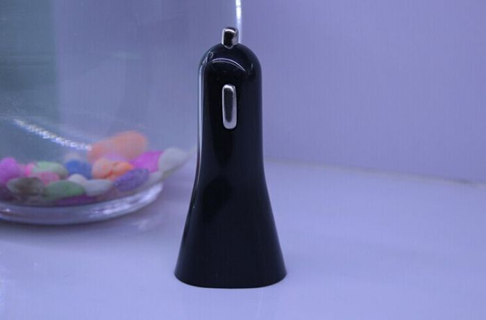Horn 500mha double USB car charger apple double USB port data cable Horn 500mha double USB car charger apple double USB port data cable