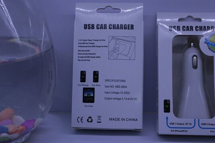 Horn 500mha double USB car charger apple double USB port data cable Horn 500mha double USB car charger apple double USB port data cable