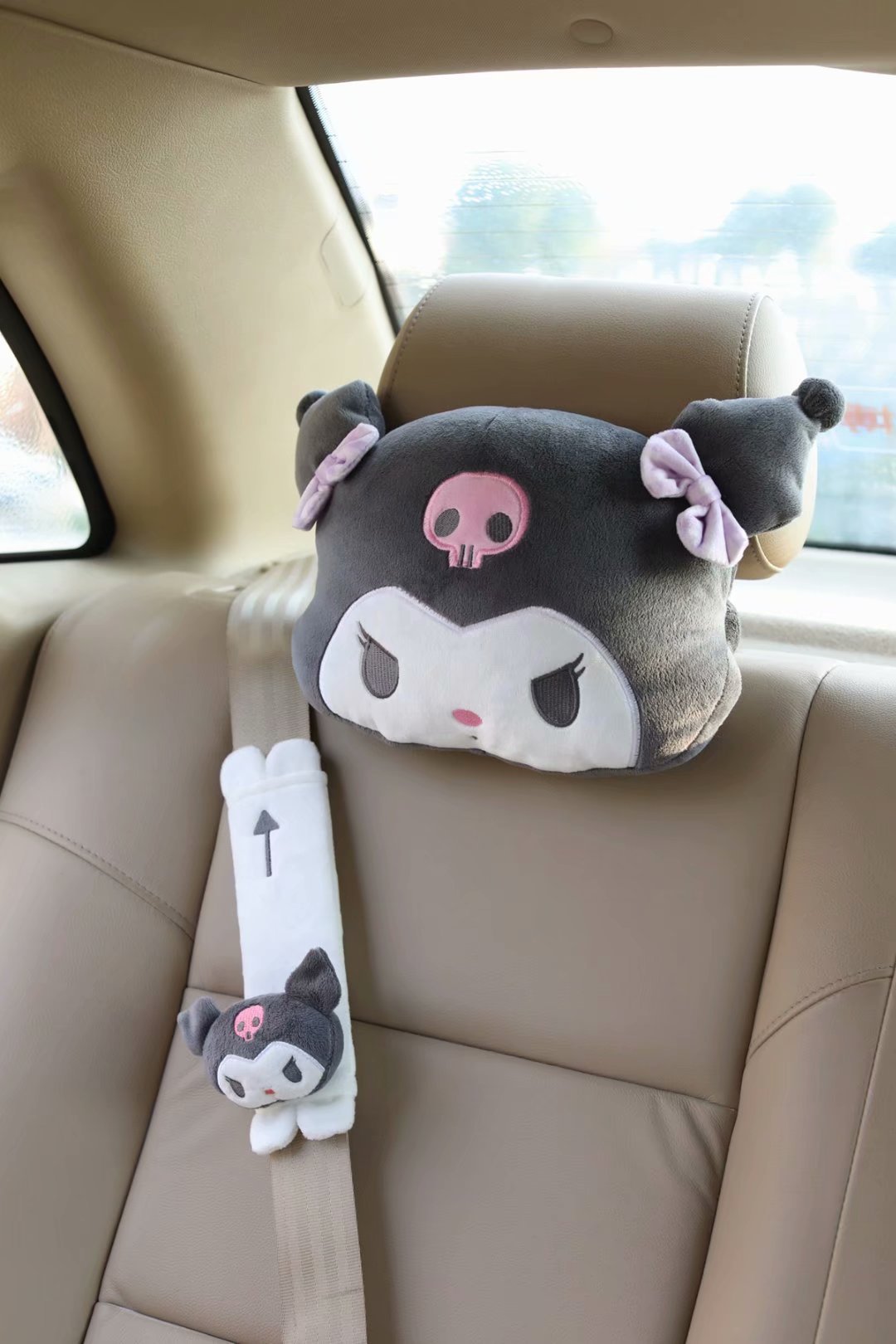 Japanese Cute Little Devil Automotive Headrest Car Seat Bone Pillow Back Cushion Throw Pillow Cushion Car Pillow Cushion