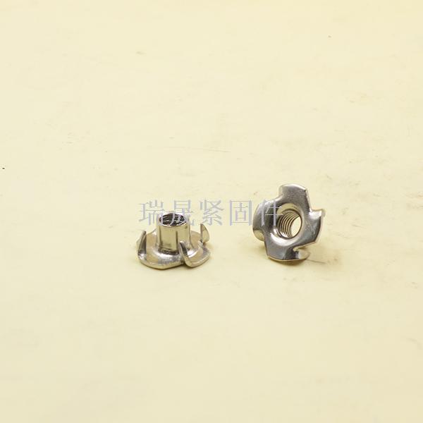 Carbon steel four-claw nut 304 stainless steel four-claw nut four-corner screw fastener inch four-corner nut