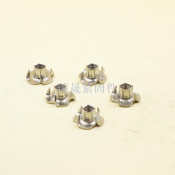 Carbon steel four-claw nut 304 stainless steel four-claw nut four-corner screw fastener inch four-corner nut