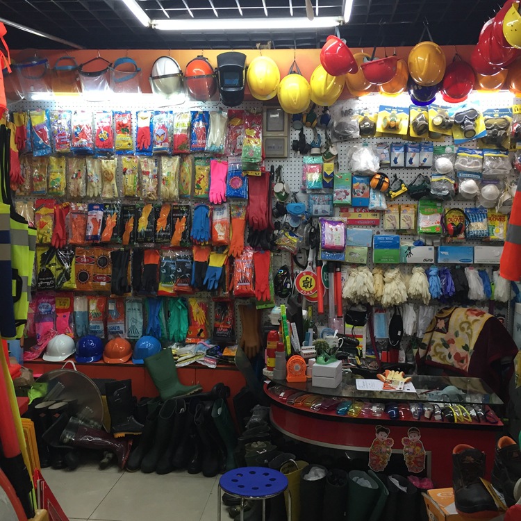New Wholesale Construction Site Helmet Construction Helmet Anti-Smashing Labor Insurance Hat Factory Direct Sales