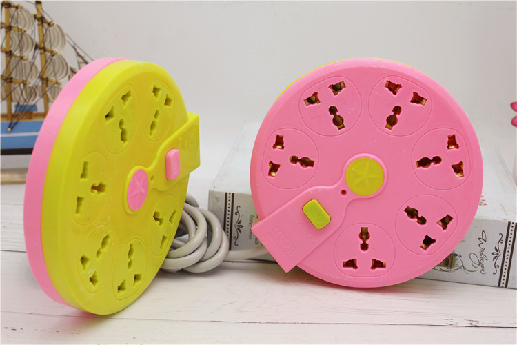 Electric socket board circular plug plastic mobile terminal board all three hole socket wholesale yiwu daily necessities
