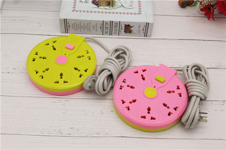 Electric socket board circular plug plastic mobile terminal board all three hole socket wholesale yiwu daily necessities