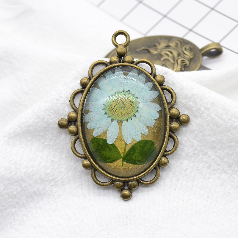 Creative Retro Large Base Support Dried Flower Pendant SUNFLOWER Crystal Chrysanthemum Plant Glass Real Flower Ornament Handmade Necklace