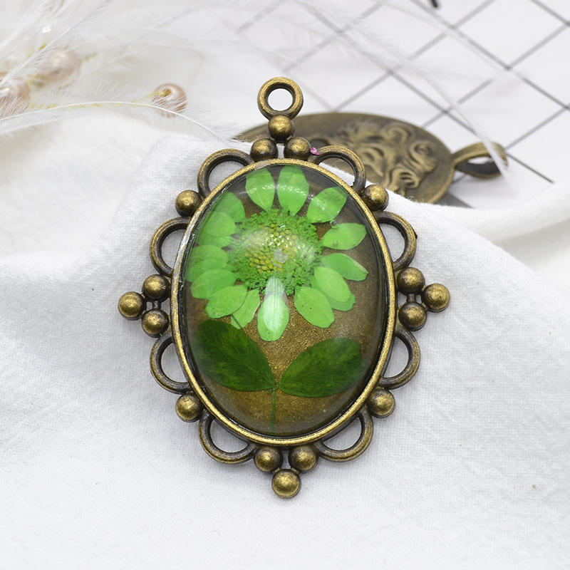 Creative Retro Large Base Support Dried Flower Pendant SUNFLOWER Crystal Chrysanthemum Plant Glass Real Flower Ornament Handmade Necklace