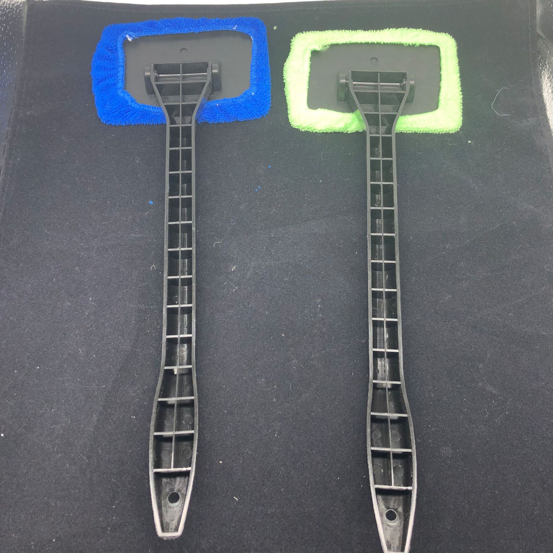 Window Cleaning Brush Car Window Glass Brush Mist Removal Dust Removal Cleaning Tool Windshield Glass Wiper Windshield