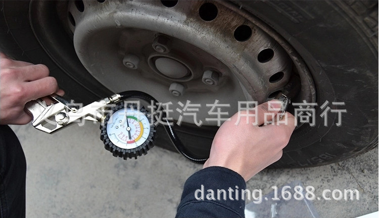 High-Precision Tire Pressure Gun Charging Tire Pressure Gauge of Automobile Steam Wheel Tire Pressure Gauge Precision Inflatable Pressure Gauge