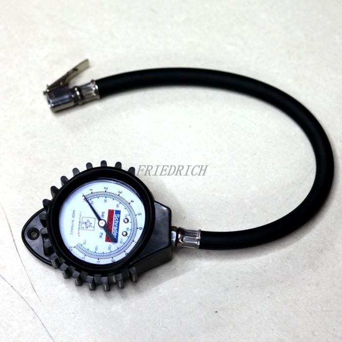 High-precision tire pressure gauge car tire pressure gauge tire pressure monitor with inflatable