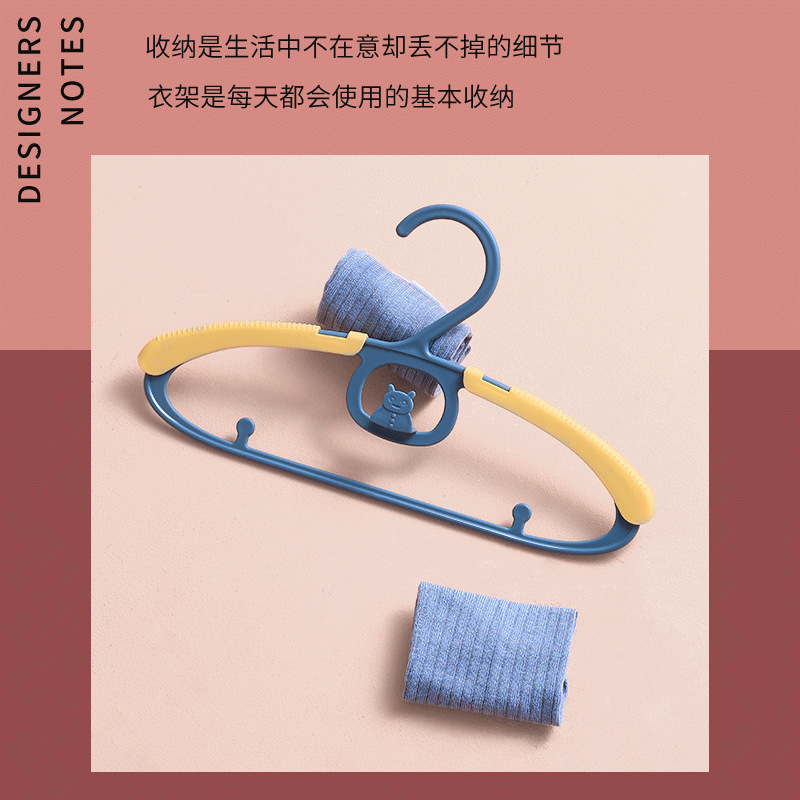 Baby retractable clothes household clothes hanger little clothes hanger retractable clothes hanger support