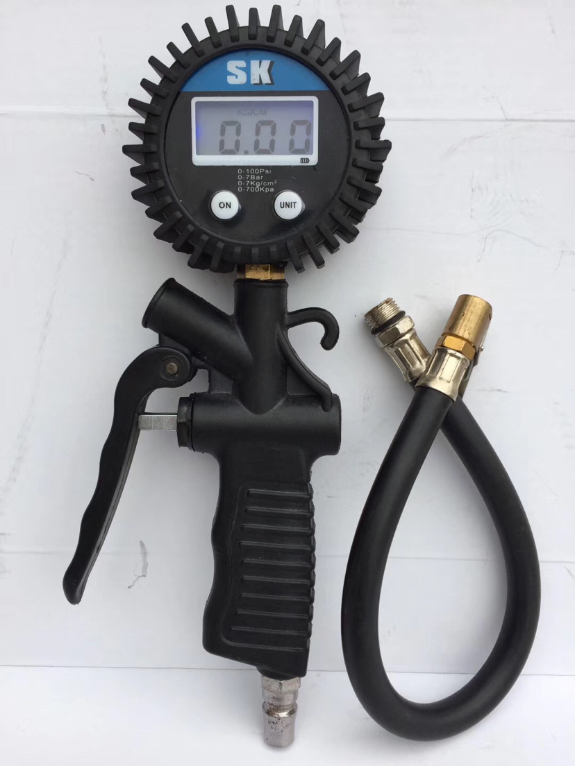Tire Pressure Gauge Tire Pressure Gauge High Precision with Inflatable Digital Display Inflatable Gun Car Inflation Test Tire Pressure Indicator